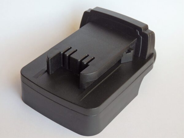 AG18MW-2-scaled-1.jpg Milwaukee M18 - AEG 18V akumuliatoriaus adapteris