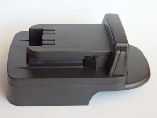 AG18MW-5-scaled-2.jpg Milwaukee M18 - AEG 18V akumuliatoriaus adapteris